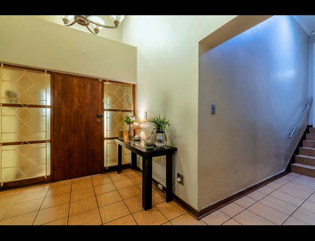 4 BEDROOM HOUSE FOR SALE IN HELDERKRUIN